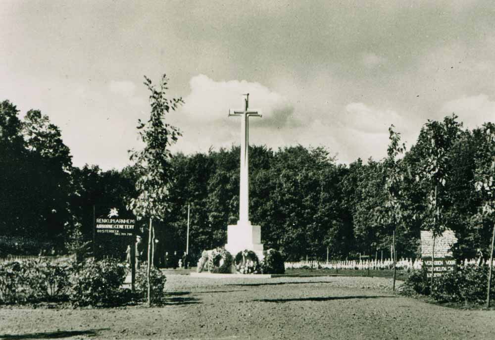 Arnhem Oosterbeek War Cemetery